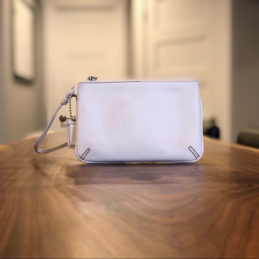 Vintage Coach Wristlet - Picture 2 of 5